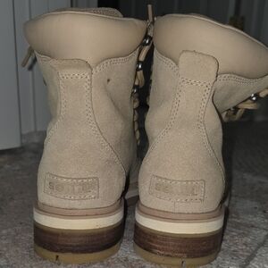 Sorel Women's Beige Lace Up Boots